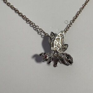 Elegant Silver Bee Pendant Necklace